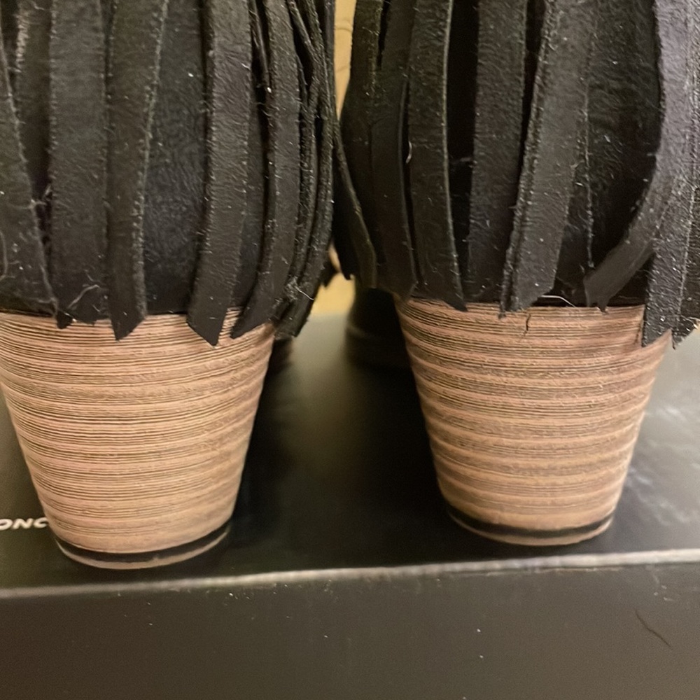 Western style boots - Picture 3 of 3